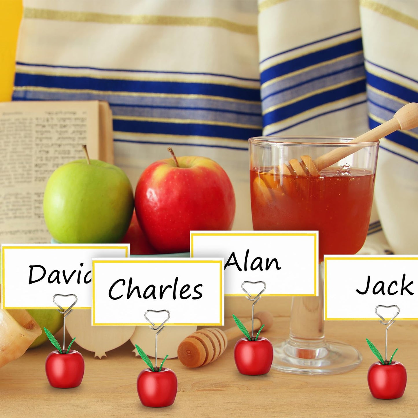 Beeveer 20 Set Rosh Hashanah Place Card Holder with 25 Pcs Name Cards Mini Red Apple Table Number Stand with Heart Shape Holder Clip for Rosh Hashanah Party Decorations Back to School Table Decor