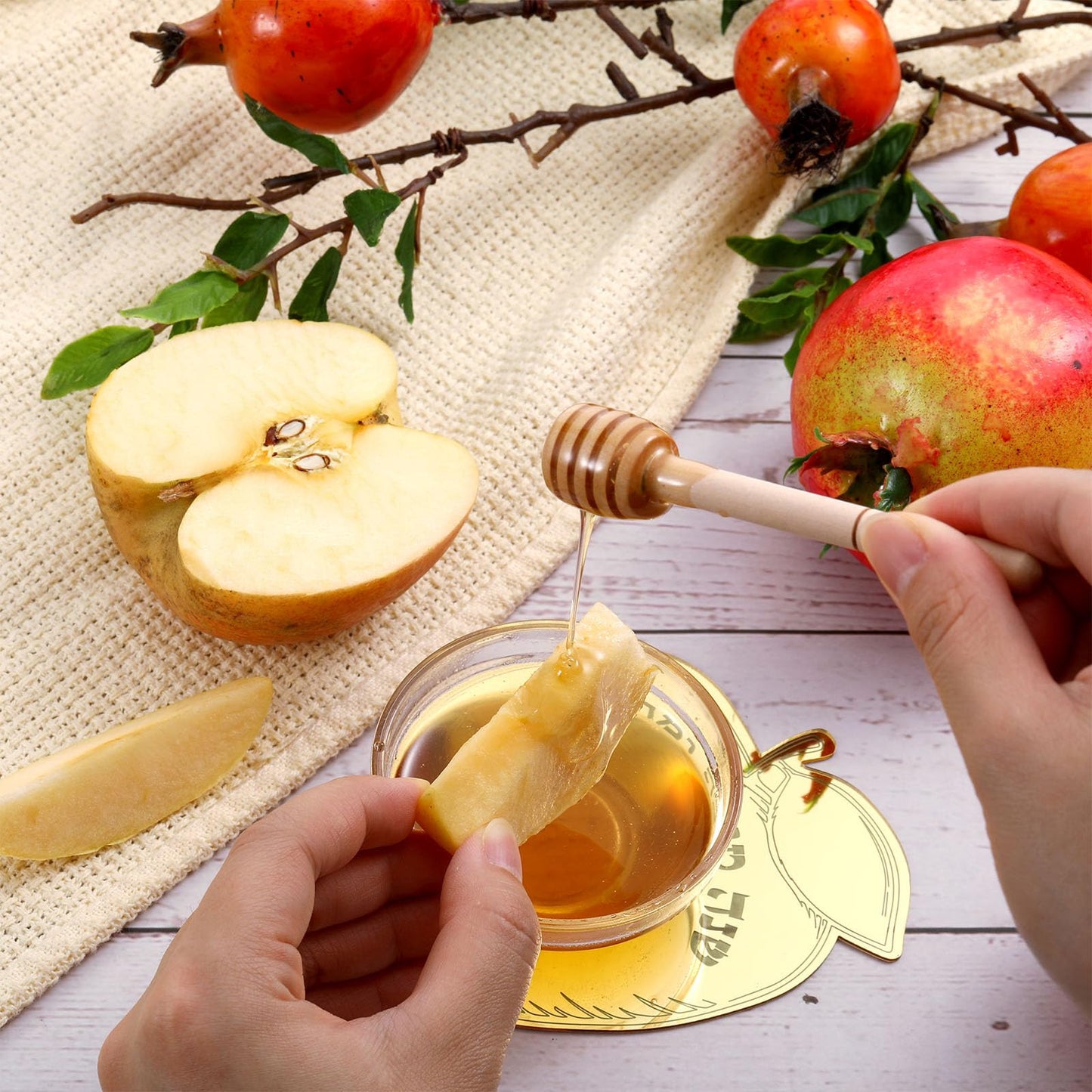 Newtay 6 Sets Rosh Hashanah Apple Shaped Honey Dish with Dipping Spoon Jewish New Year Decoration Honey Dish with Stick, Acrylic Apple Honey Dish for Jewish New Year Holiday Gift Party Favor(Gold)