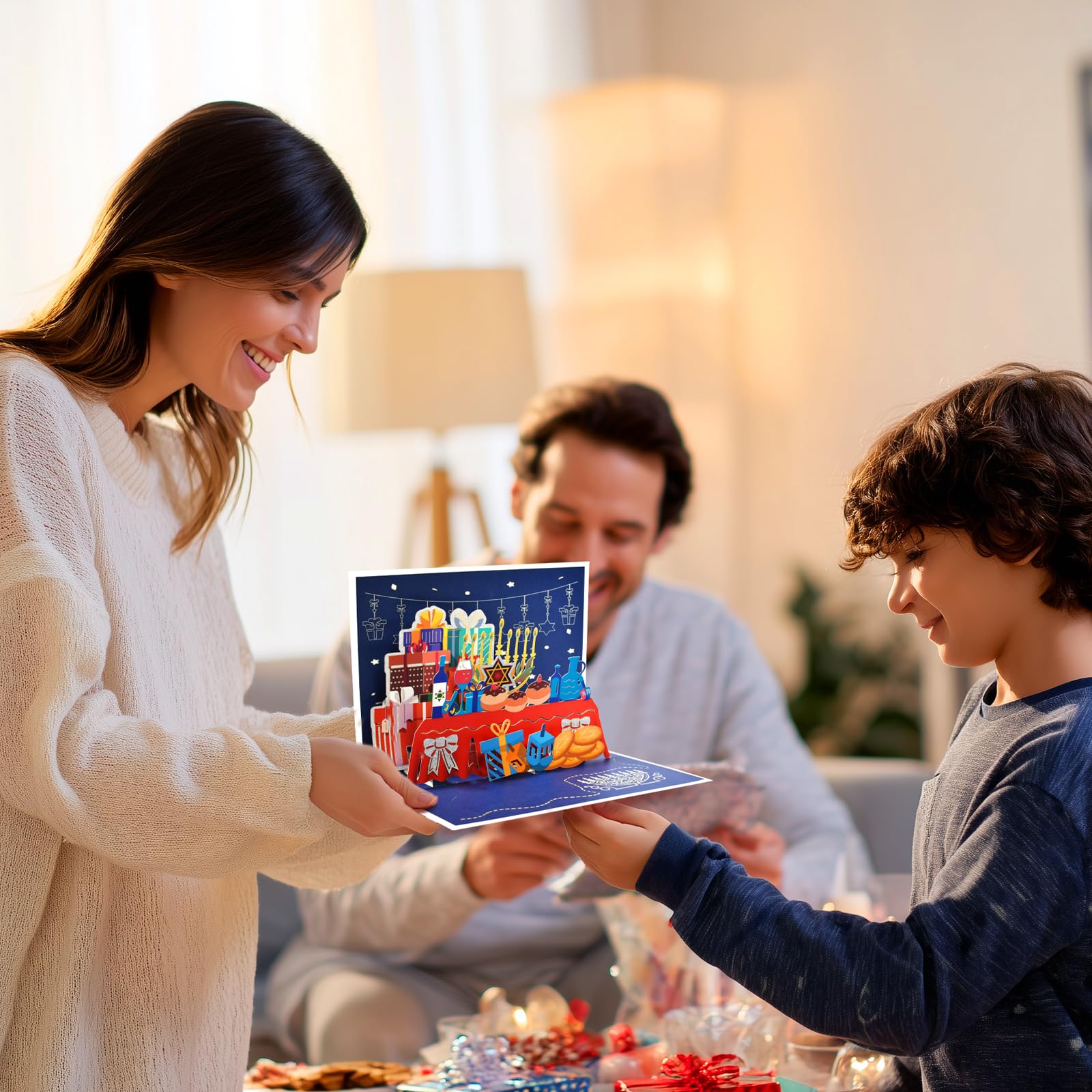 Hanukkah 3D Pop Up Greeting Card – Holiday Card with Menorah, Candles, Dreidel, and Star of David – Festival of Lights Jewish Greeting Card for Family, Friends, and Loved Ones with Envelope & Blank Note Card